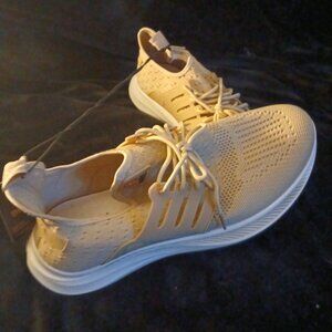 Echo Unlimited Men's tennis shoes